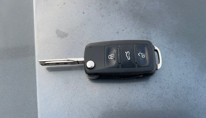 2012 Volkswagen Polo HIGHLINE1.2L, Petrol, Manual, 68,229 km, Key Close Up