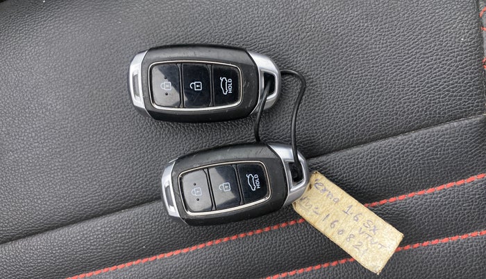 2019 Hyundai Verna 1.6 VTVT SX, Petrol, Manual, 37,628 km, Key Close Up