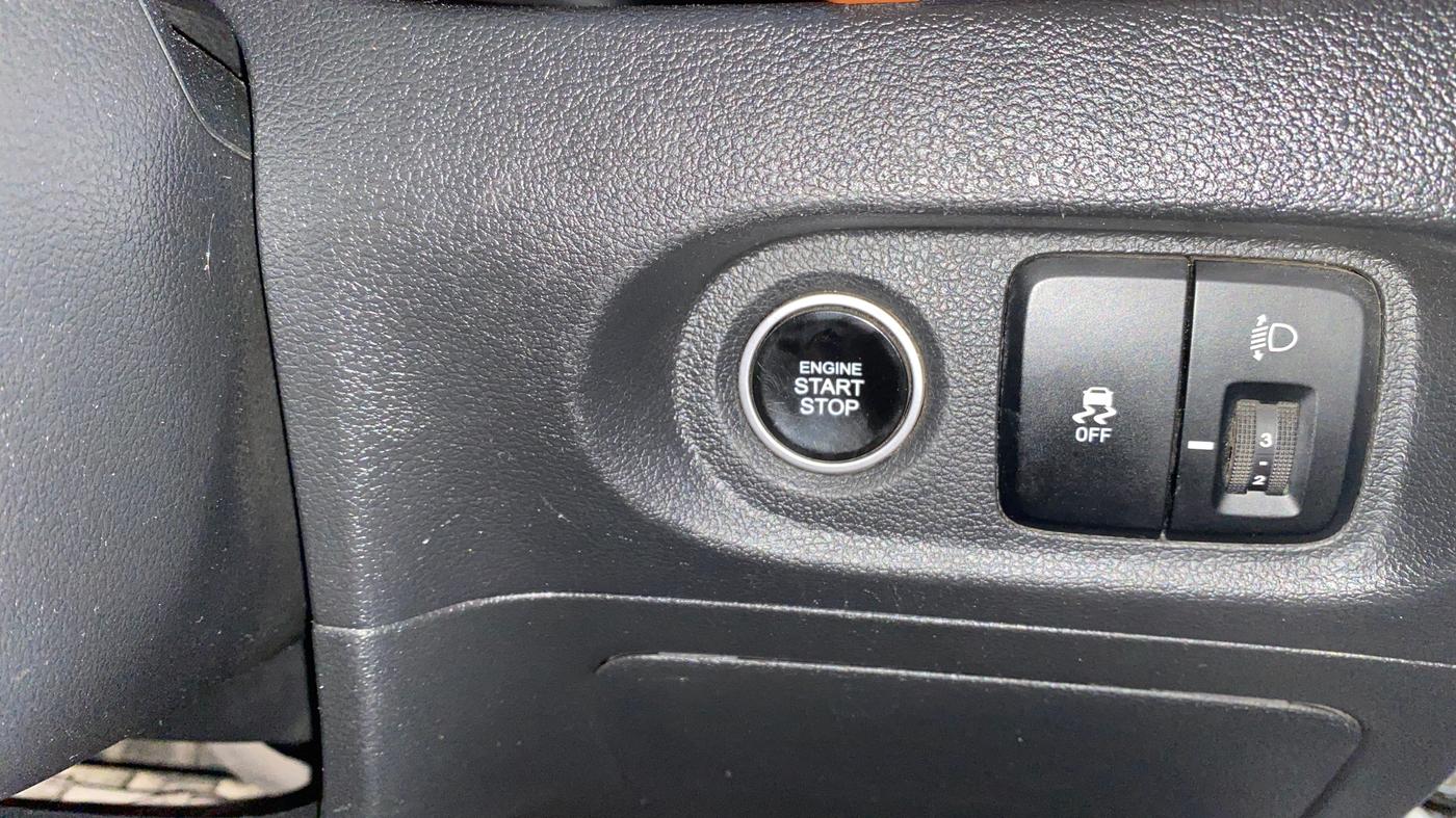 2022 Hyundai ALCAZAR PLATINUM(O) 7STR 2.0 AT, Petrol, Automatic, 60,883 km, Keyless Start/ Stop Button