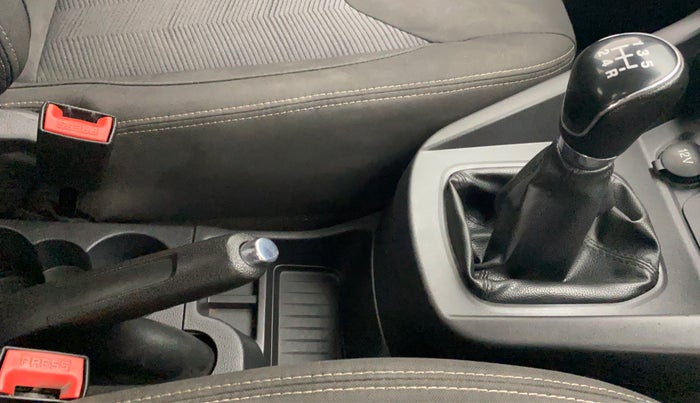 2017 Ford New Figo 1.2 TITANIUM, Petrol, Manual, 41,940 km, Gear Lever