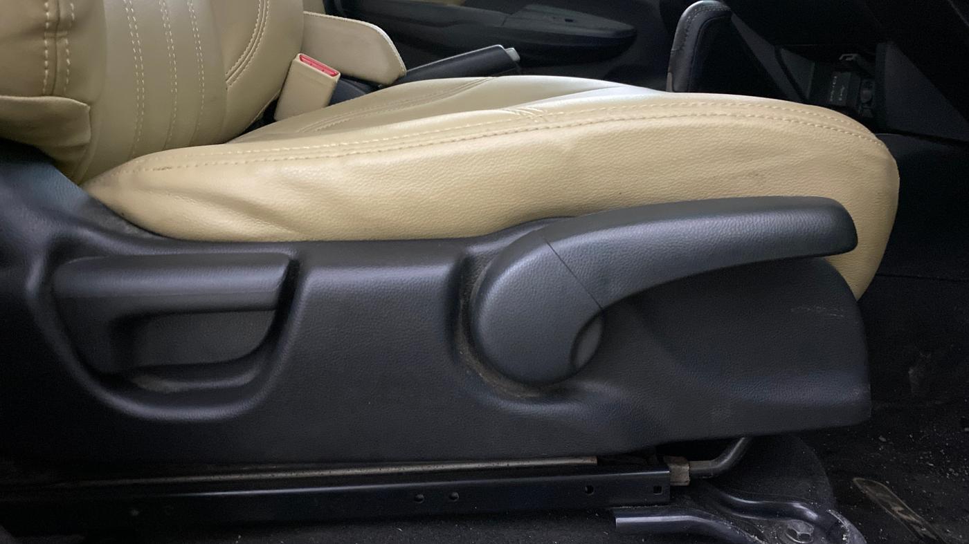 2022 Honda Jazz 1.2L I-VTEC ZX CVT, Petrol, Automatic, 32,517 km, Driver Side Adjustment Panel