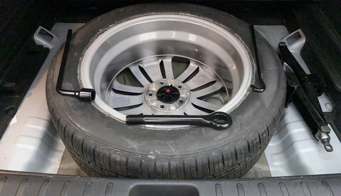2018 Hyundai Tucson 2WD AT GLS PETROL, Petrol, Automatic, 33,362 km, Spare Tyre