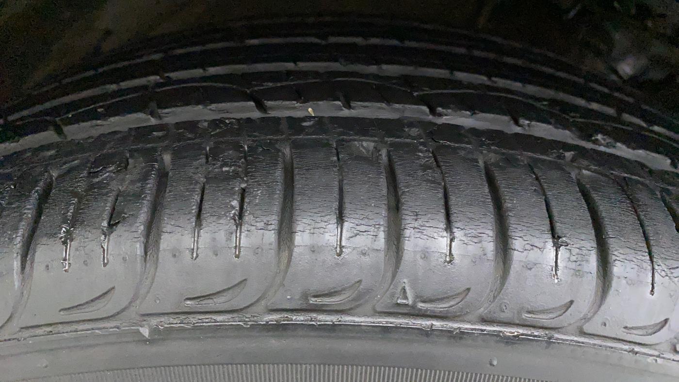 2018 Hyundai Tucson 2WD AT GLS PETROL, Petrol, Automatic, 33,362 km, Right Rear Tyre Tread