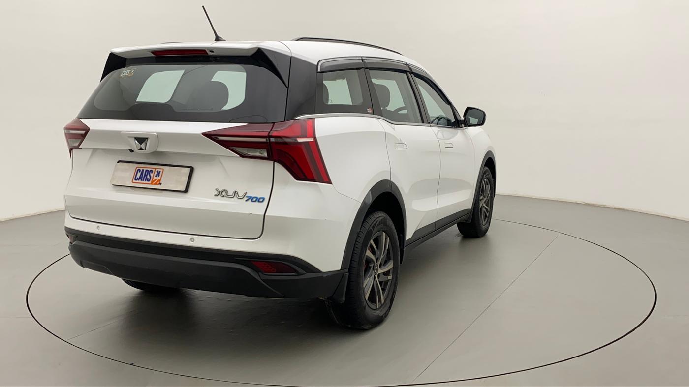 2023 Mahindra XUV700 MX P MT 5 STR, Petrol, Manual, 10,703 km, Right Back Diagonal