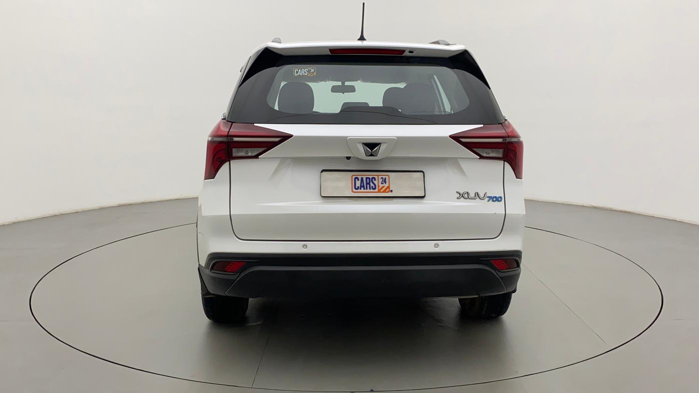 2023 Mahindra XUV700 MX P MT 5 STR, Petrol, Manual, 10,703 km, Back/Rear