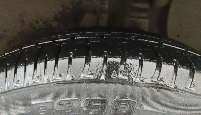 2017 Hyundai Creta SX PLUS 1.6 PETROL, Petrol, Manual, 85,068 km, Left Rear Tyre Tread