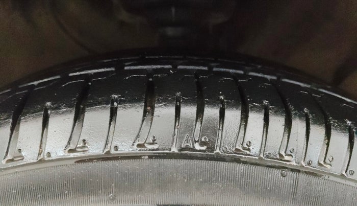 2017 Hyundai Creta SX PLUS 1.6 PETROL, Petrol, Manual, 85,068 km, Right Front Tyre Tread