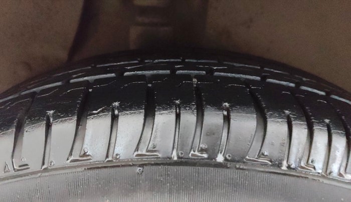 2017 Hyundai Creta SX PLUS 1.6 PETROL, Petrol, Manual, 85,068 km, Right Rear Tyre Tread