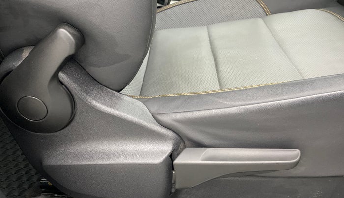 2021 Skoda KUSHAQ STYLE 1.5 TSI MT, Petrol, Manual, 12,710 km, Driver Side Adjustment Panel