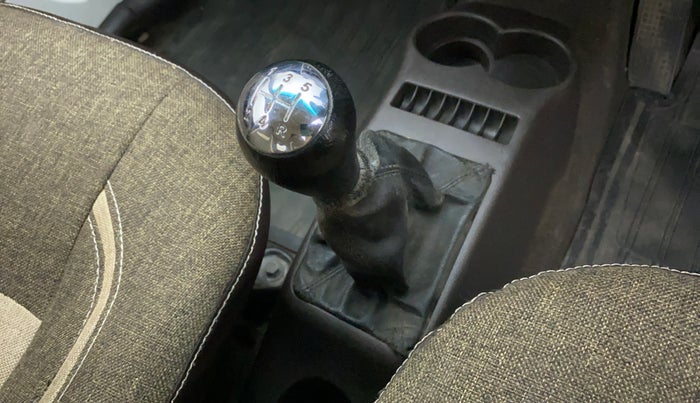 2014 Hyundai Santro Xing GL PLUS, Petrol, Manual, 77,182 km, Gear lever - Boot cover slightly torn