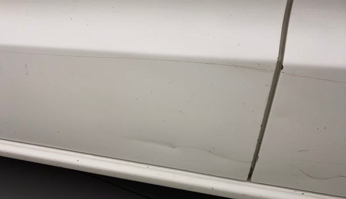 2014 Hyundai Santro Xing GL PLUS, Petrol, Manual, 77,182 km, Front passenger door - Minor scratches
