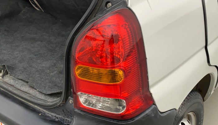 2011 Maruti Alto LXI, Petrol, Manual, 14,359 km, Right tail light - Minor scratches
