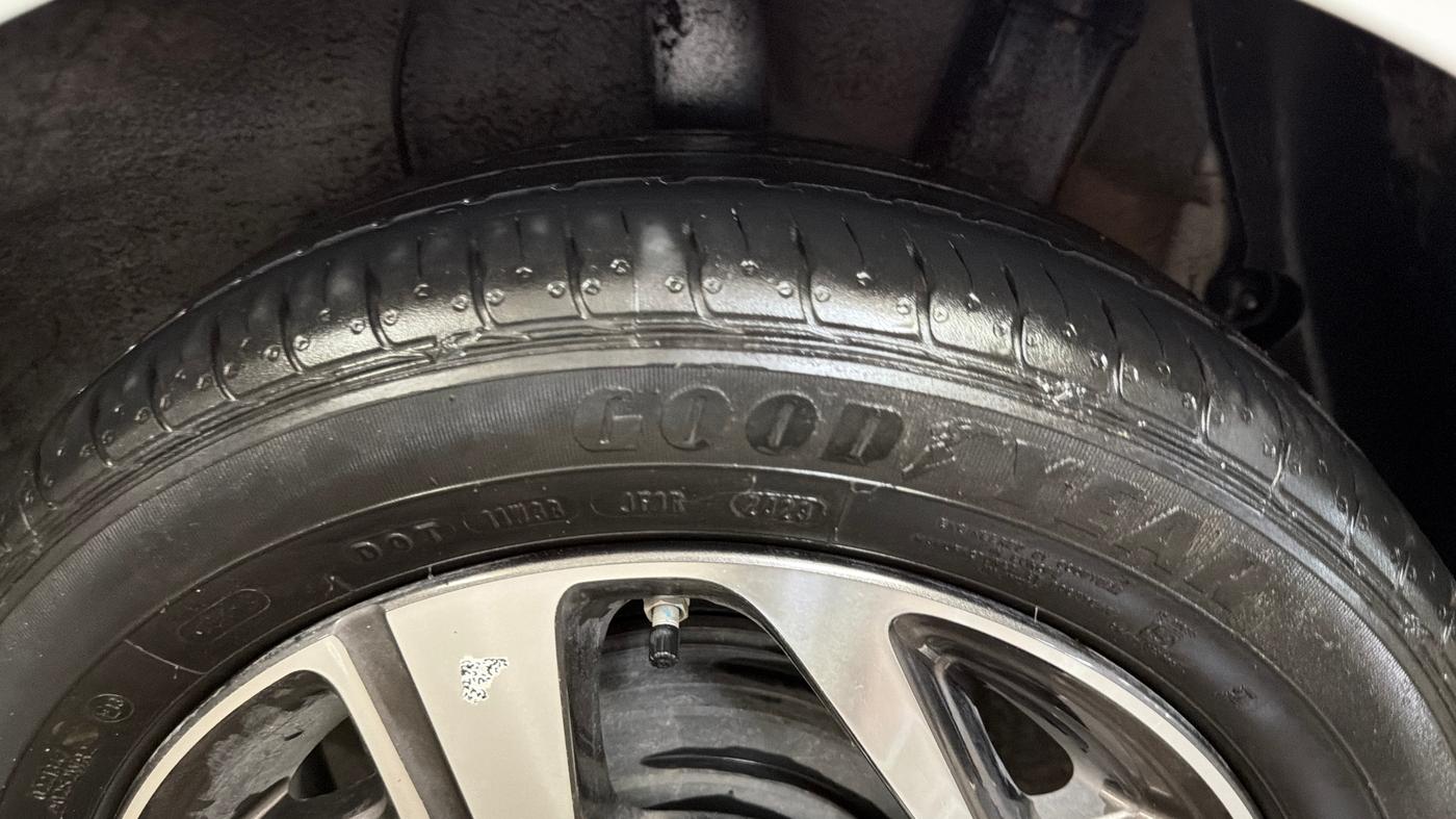 2023 Hyundai AURA SX 1.2, Petrol, Manual, 19,587 km, Left Rear Tyre Tread