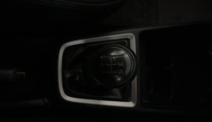 2019 Maruti Swift LXI, Petrol, Manual, 55,344 km, Gear Lever