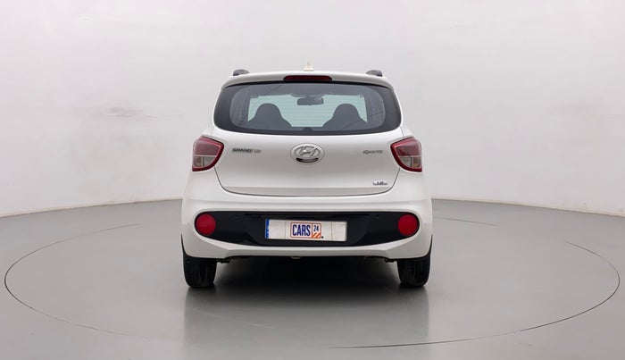 2017 Hyundai Grand i10 SPORTZ (O) 1.2 KAPPA VTVT, Petrol, Manual, 33,854 km, Back/Rear