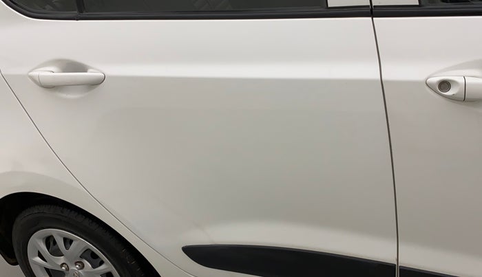 2017 Hyundai Grand i10 SPORTZ (O) 1.2 KAPPA VTVT, Petrol, Manual, 33,854 km, Right rear door - Paint has faded