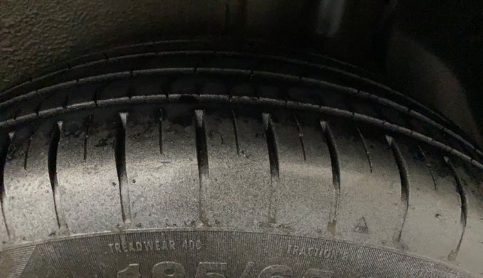 2017 Maruti IGNIS DELTA 1.2 AMT, Petrol, Automatic, 82,999 km, Left Rear Tyre Tread