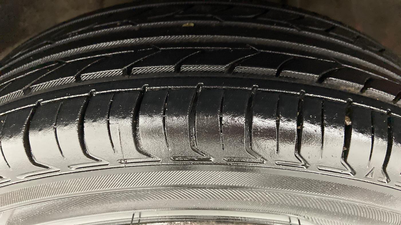 2013 Maruti Alto K10 VXI P, Petrol, Manual, 69,181 km, Right Front Tyre Tread