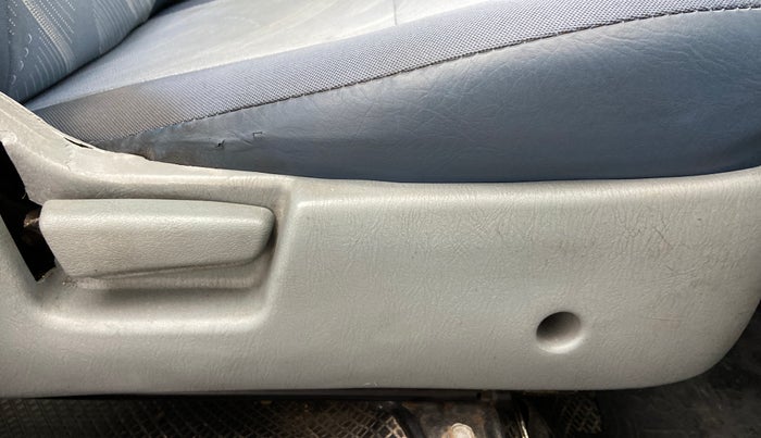 2013 Maruti Alto K10 VXI P, Petrol, Manual, 69,181 km, Driver Side Adjustment Panel