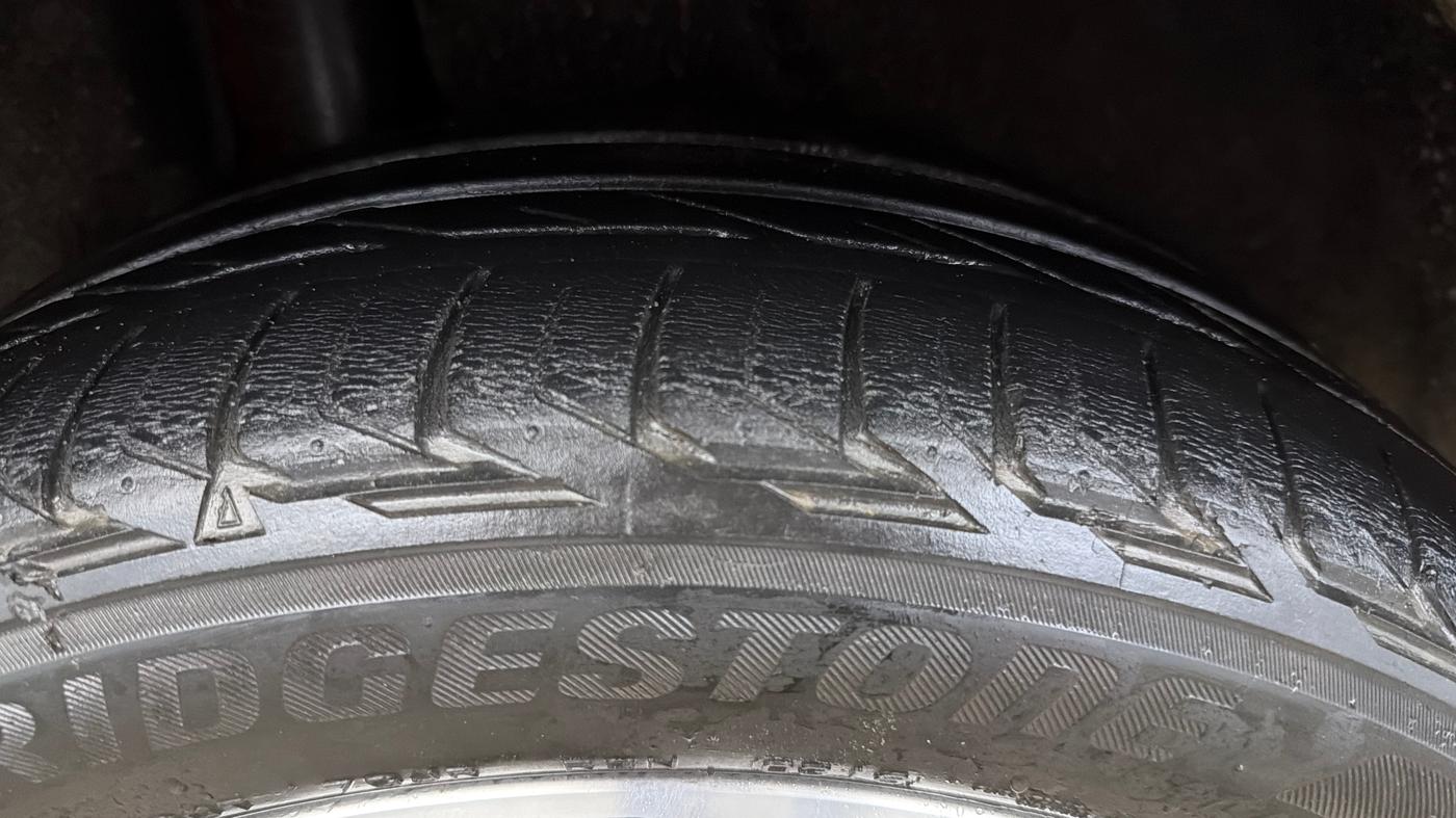 2018 Mercedes Benz C Class C 200 AVANTGARDE, Petrol, Automatic, 28,269 km, Right Rear Tyre Tread