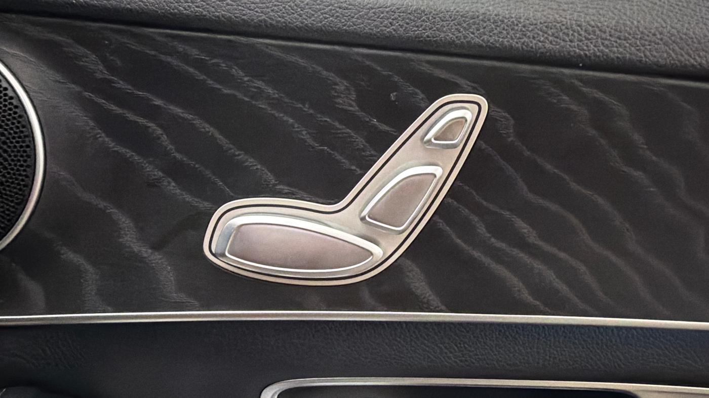 2018 Mercedes Benz C Class C 200 AVANTGARDE, Petrol, Automatic, 28,269 km, Driver Side Adjustment Panel