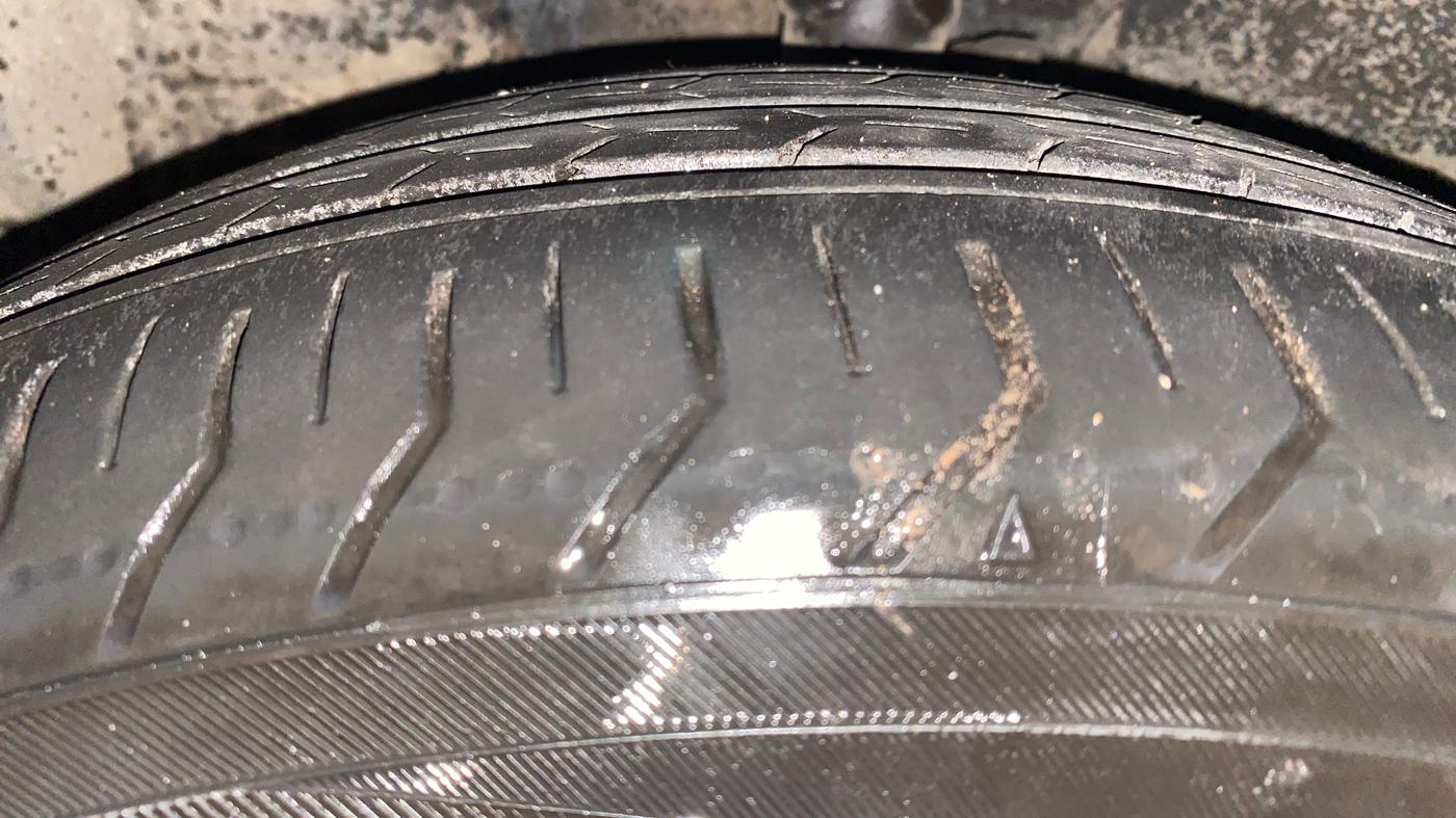 2019 Ford FREESTYLE TREND PLUS 1.2 PETROL, Petrol, Manual, 92,870 km, Left Front Tyre Tread