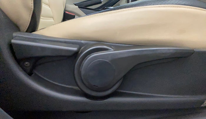 2021 Tata NEXON XZA PLUS DIESEL, Diesel, Automatic, 65,734 km, Driver Side Adjustment Panel