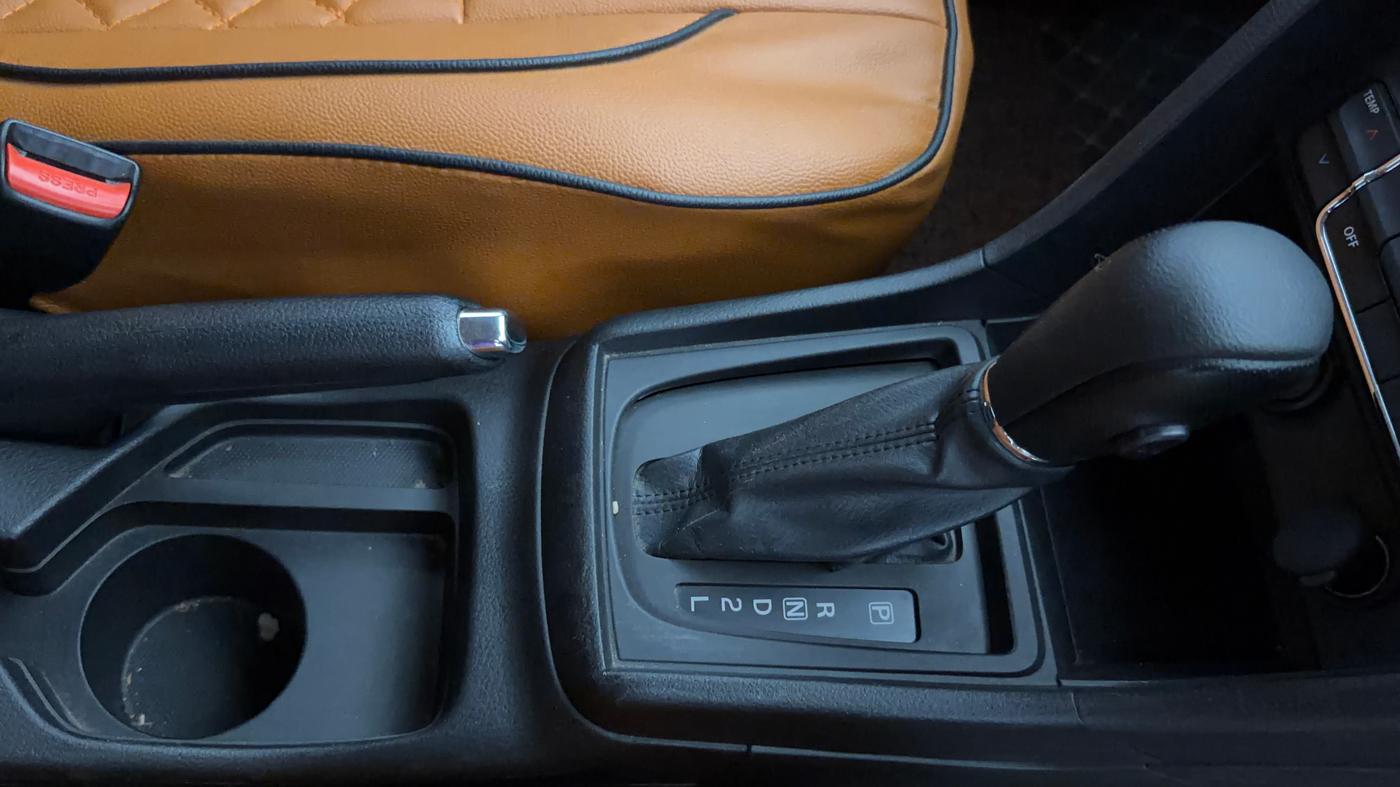 2021 Maruti Vitara Brezza ZXI PLUS AT SHVS, Petrol, Automatic, 29,240 km, Gear Lever