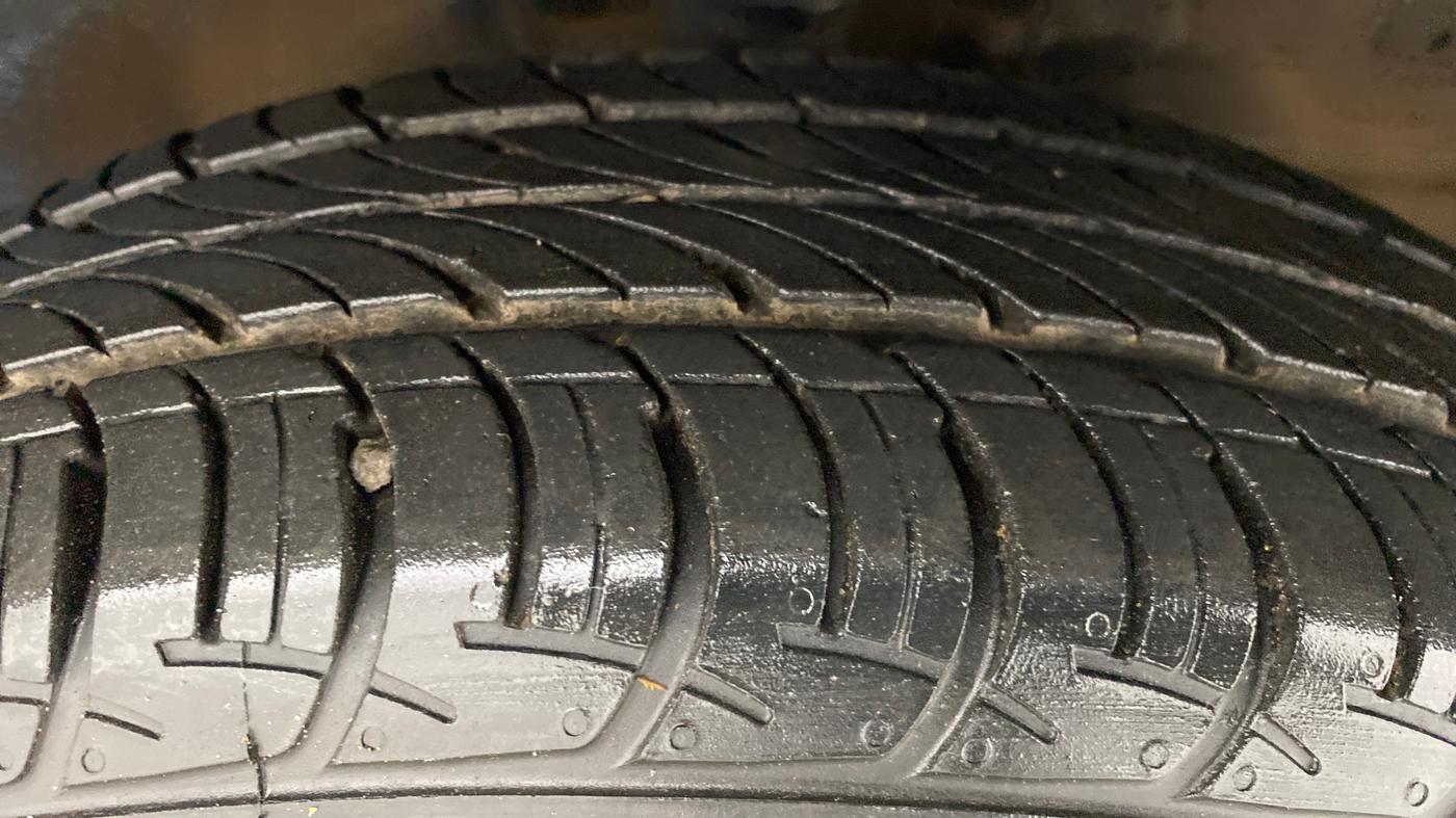 2020 Maruti S PRESSO VXI PLUS AGS, Petrol, Automatic, 13,620 km, Right Front Tyre Tread