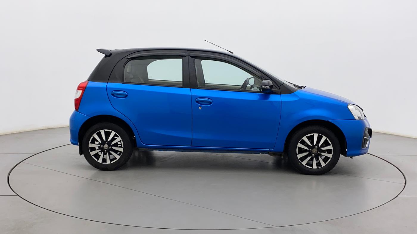 2017 Toyota Etios Liva VX, Petrol, Manual, 47,003 km, Right Side View