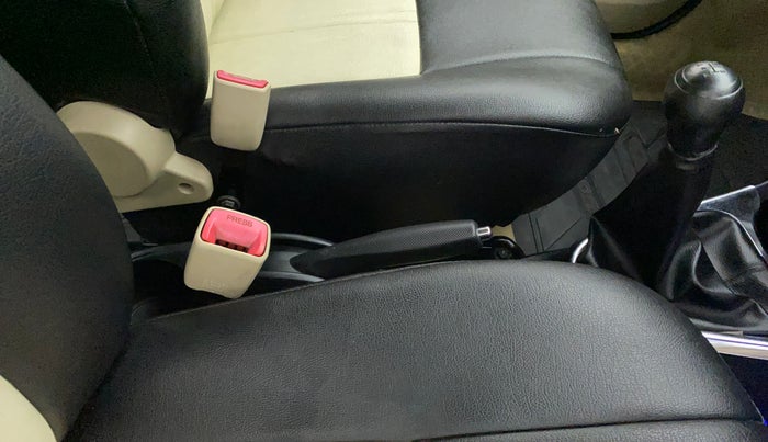 2017 Toyota Etios Liva VX, Petrol, Manual, 47,003 km, Gear Lever