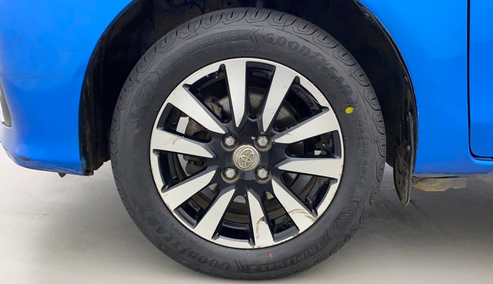 2017 Toyota Etios Liva VX, Petrol, Manual, 47,003 km, Left Front Wheel