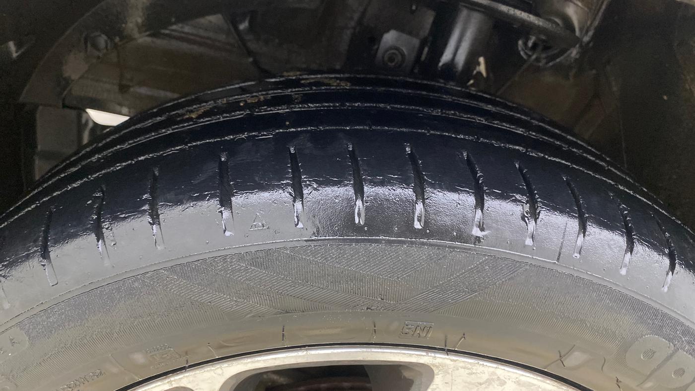 2020 Maruti Baleno ZETA PETROL 1.2, CNG, Manual, 51,373 km, Left Front Tyre Tread