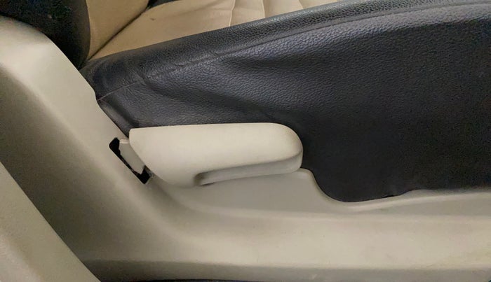 2015 Maruti Celerio ZXI, Petrol, Manual, 24,966 km, Driver Side Adjustment Panel