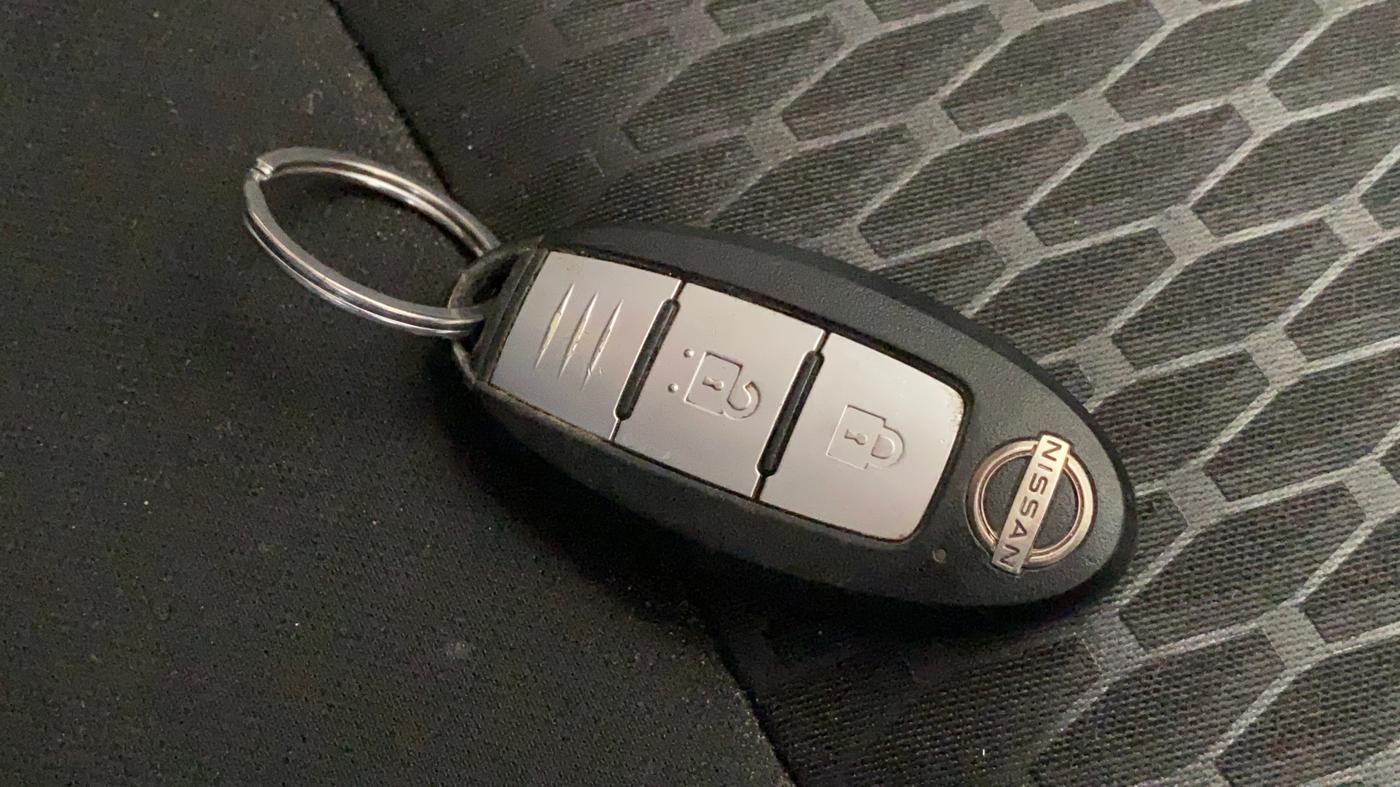 2021 Nissan MAGNITE XV MT, Petrol, Manual, 65,375 km, Key Close Up