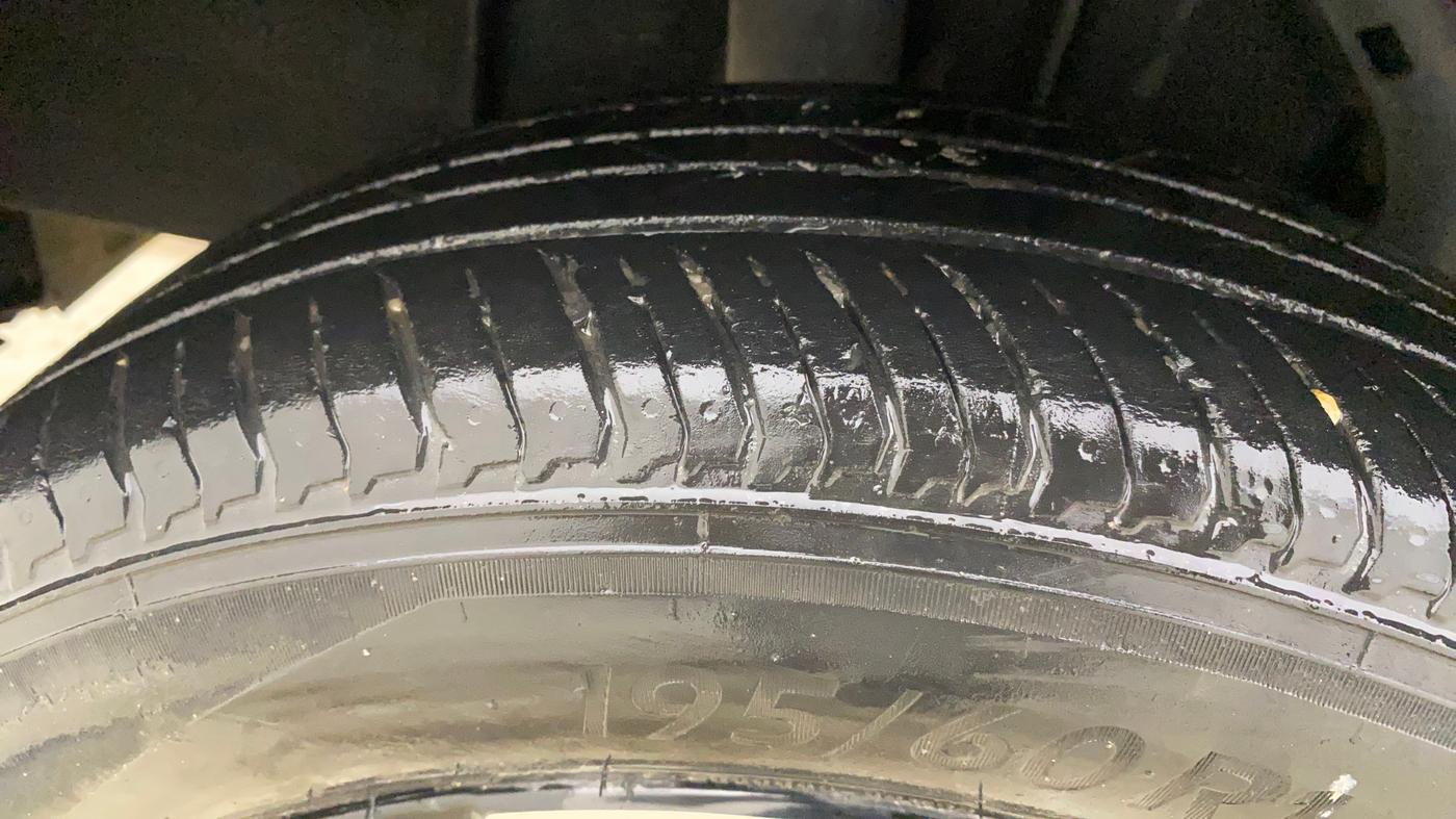 2021 Nissan MAGNITE XV MT, Petrol, Manual, 65,375 km, Right Rear Tyre Tread
