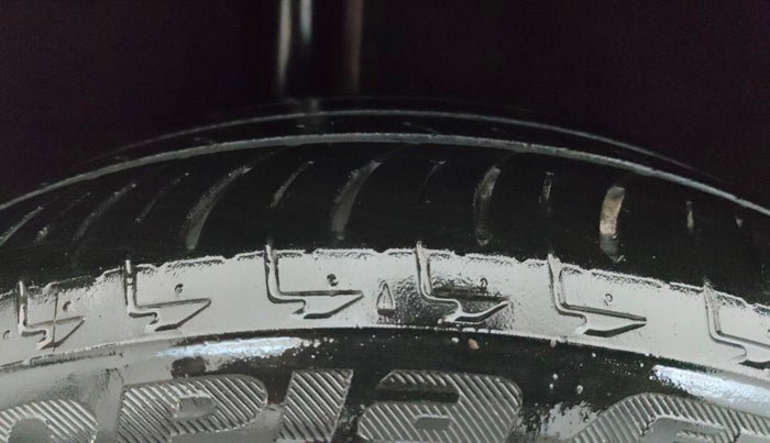 2018 Ford Ecosport TITANIUM 1.5L SPORTS(SUNROOF) DIESEL, Diesel, Manual, 96,630 km, Right Rear Tyre Tread