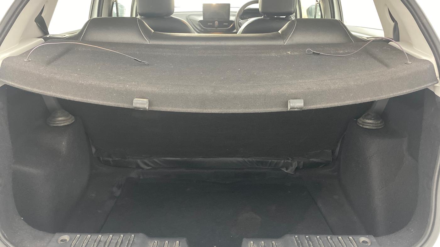 2021 Tata ALTROZ XE PETROL, Petrol, Manual, 32,631 km, Boot Inside