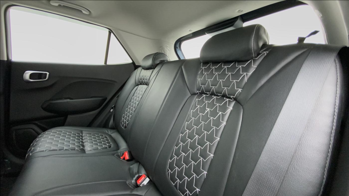 2021 Hyundai VENUE 1.0 TURBO GDI SX+ AT, Petrol, Automatic, 17,128 km, Right Side Rear Door Cabin