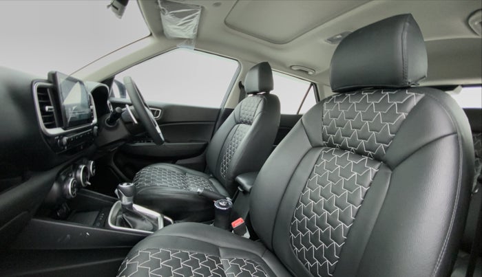 2021 Hyundai VENUE 1.0 TURBO GDI SX+ AT, Petrol, Automatic, 17,128 km, Right Side Front Door Cabin