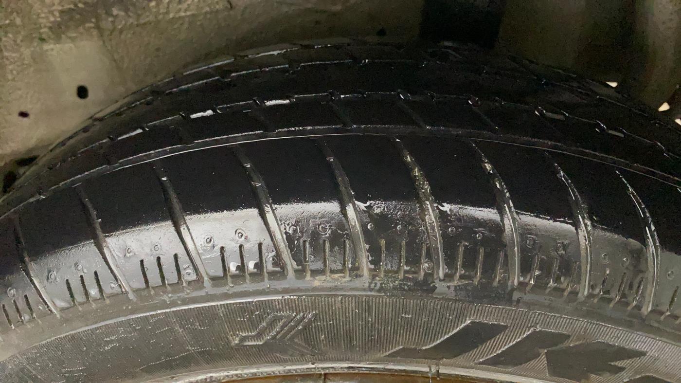 2016 Maruti Celerio VXI, Petrol, Manual, 30,902 km, Left Rear Tyre Tread
