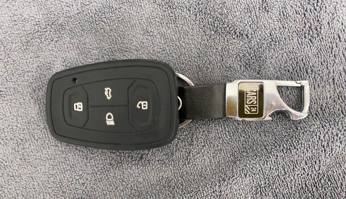 2020 Tata Harrier XZA PLUS 2.0L, Diesel, Automatic, 35,623 km, Key Close Up