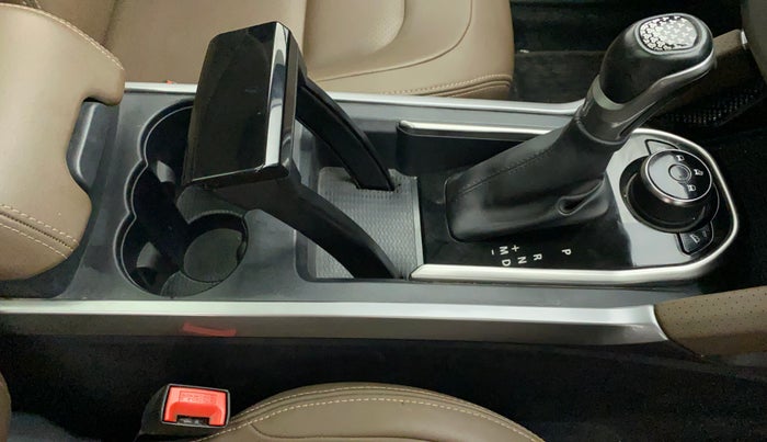 2020 Tata Harrier XZA PLUS 2.0L, Diesel, Automatic, 35,623 km, Gear Lever