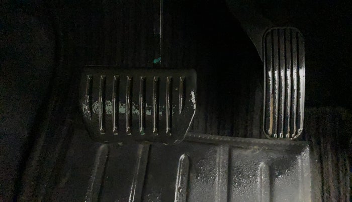 2020 Tata Harrier XZA PLUS 2.0L, Diesel, Automatic, 35,623 km, Pedals