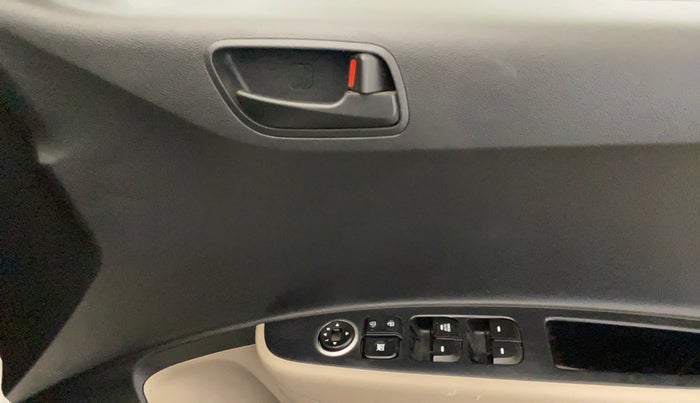 2014 Hyundai Grand i10 MAGNA 1.2 KAPPA VTVT, Petrol, Manual, 34,790 km, Driver Side Door Panels Control