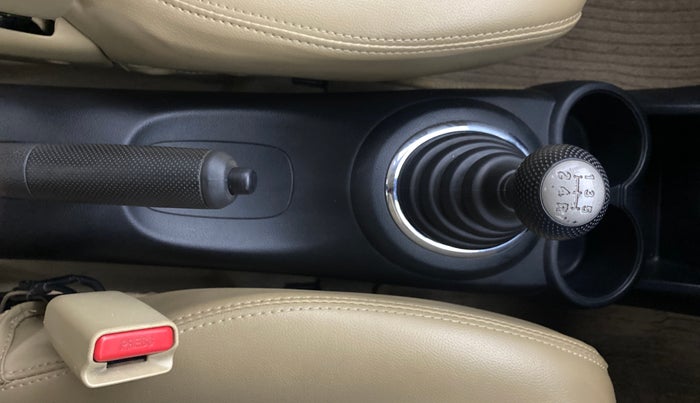 2017 Honda Amaze 1.2L I-VTEC SX, Petrol, Manual, 25,988 km, Gear Lever