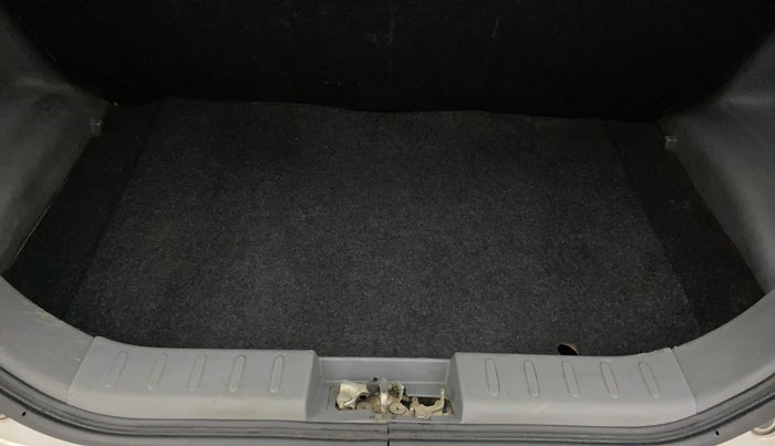 2014 Maruti Alto 800 LXI, Petrol, Manual, 75,376 km, Boot Inside
