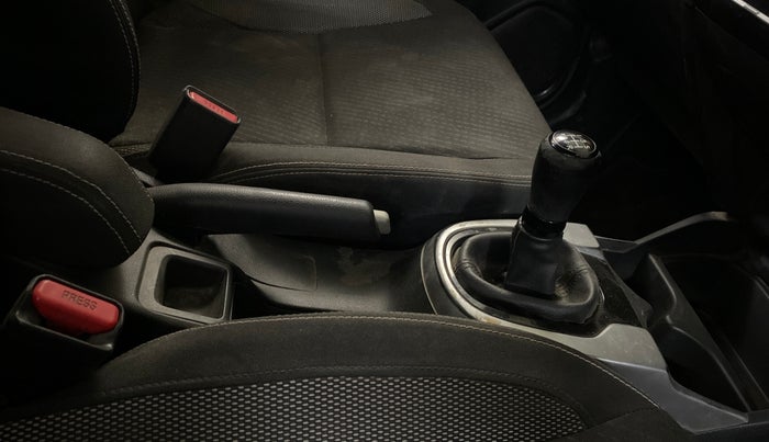 2018 Honda WR-V 1.2L I-VTEC VX MT, Petrol, Manual, 73,002 km, Gear Lever