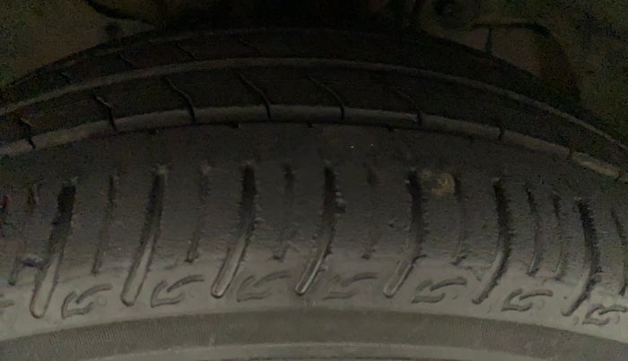 2019 Tata Tiago XZA PETROL, Petrol, Automatic, 30,302 km, Right Front Tyre Tread
