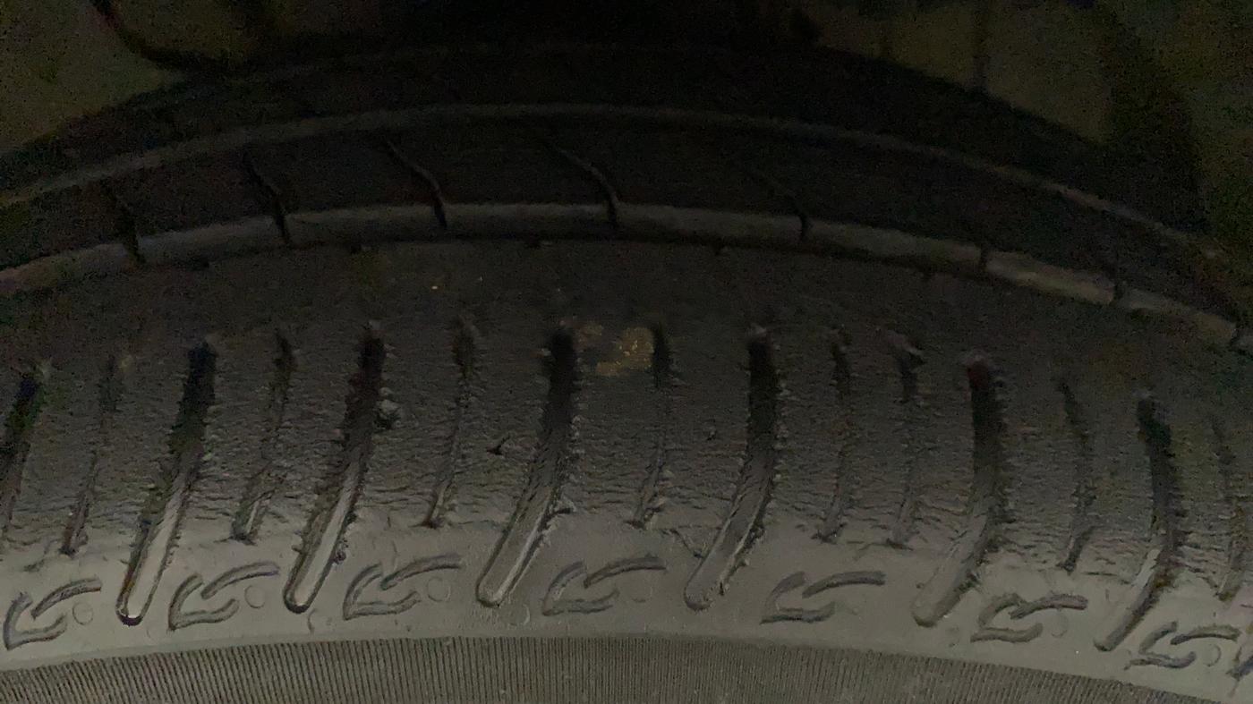 2019 Tata Tiago XZA PETROL, Petrol, Automatic, 30,302 km, Left Front Tyre Tread